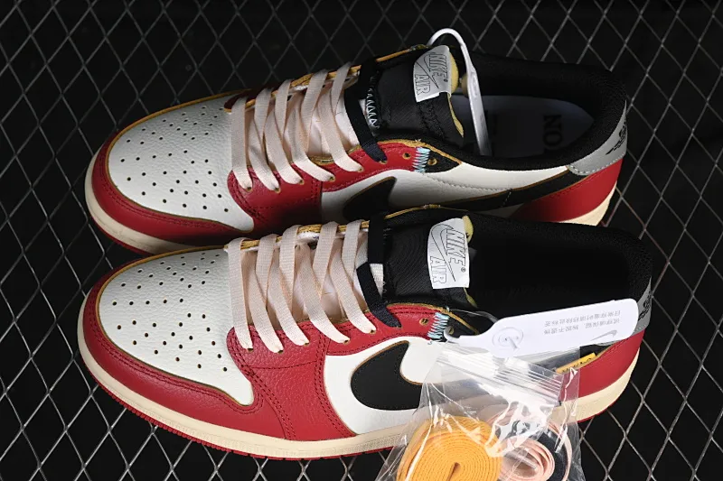 All categories Air Jordan Jordan series basketball shoes Air Jordan 1 Low Air Jordan 1 Low AJ1 Joe 1 UN white and red low-top cultural and casual sneakers HQ6998-600